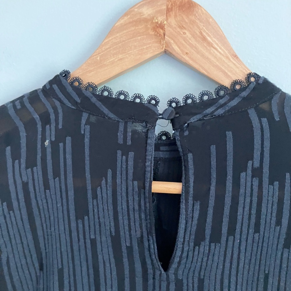 ANN TAYLOR Black Open Eyelet Long Sleeve Mock Neck Blouse Size XS (Could fit S) - Picture 7 of 11